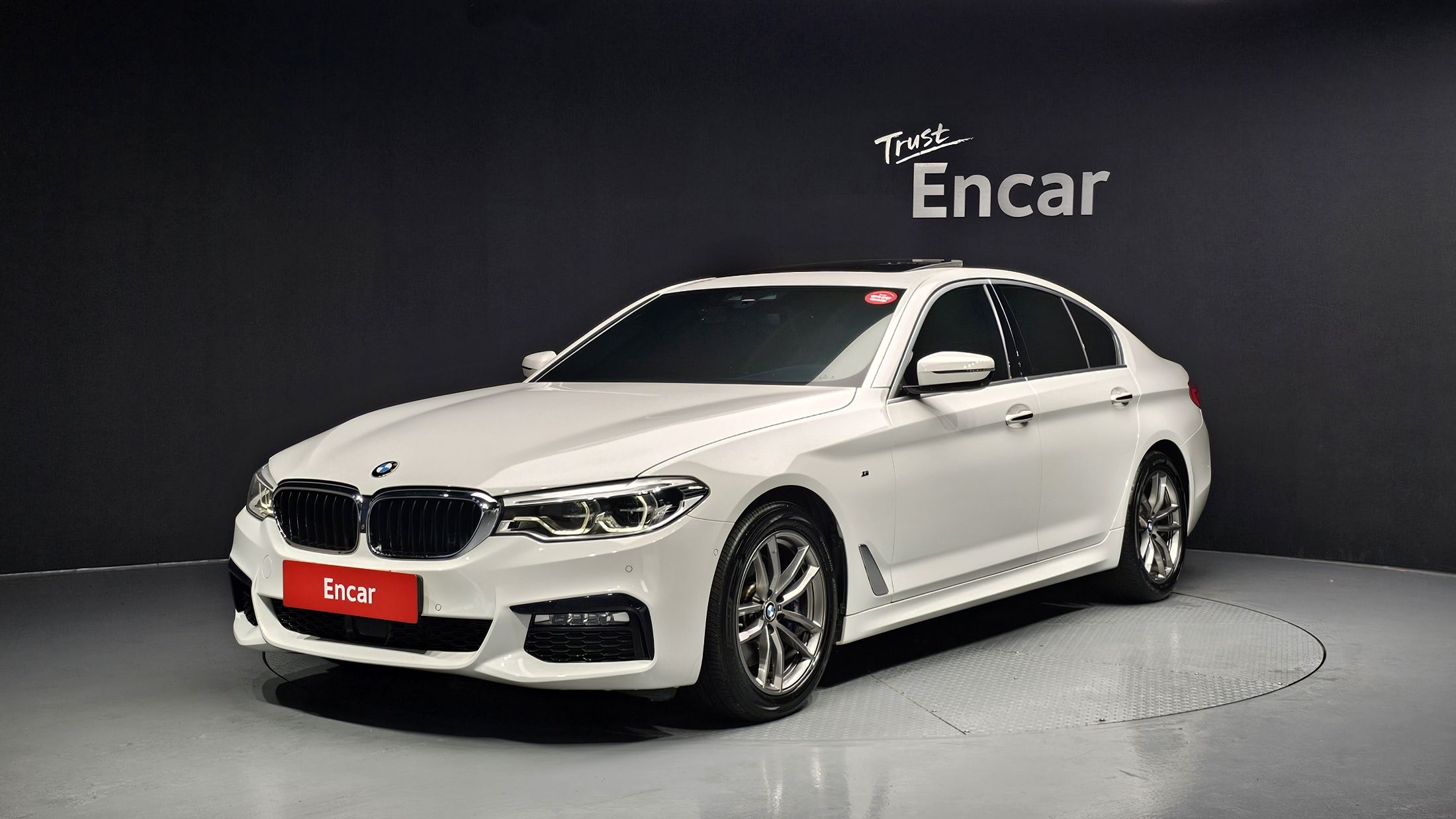 BMW 5-SERIES G30 2018