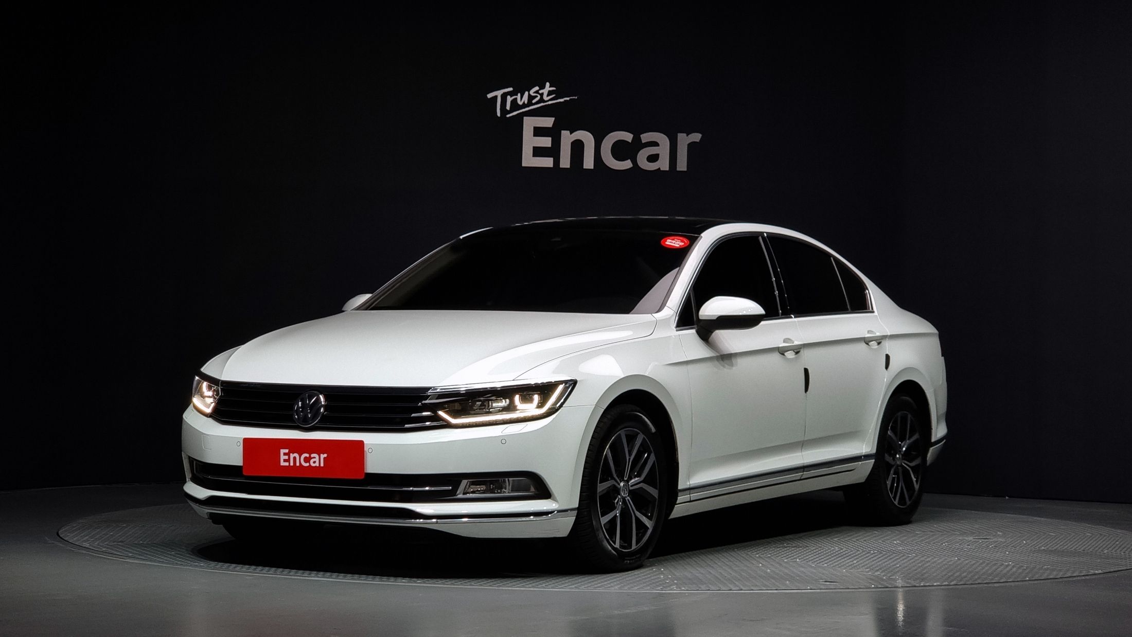 VOLKSWAGEN PASSAT GT B8 2018