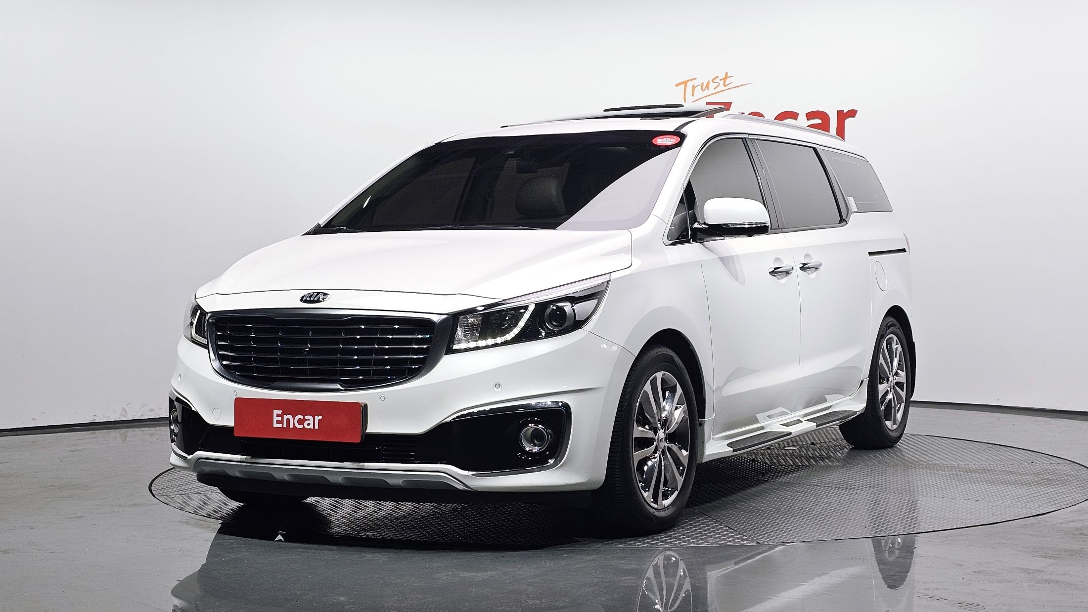 KIA CARNIVAL 2017