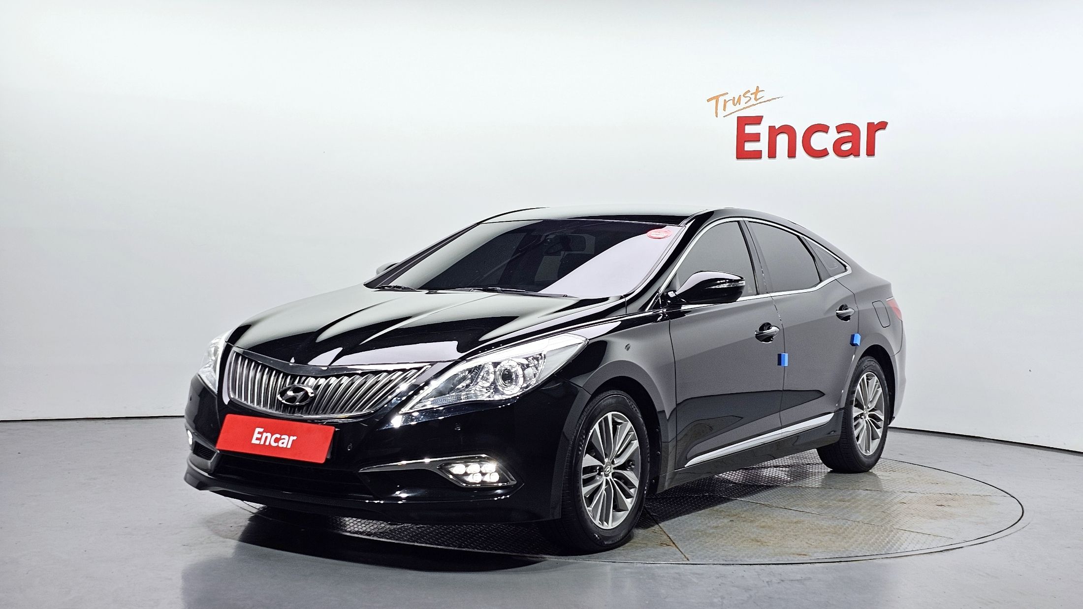 HYUNDAI GRANDEUR HG 2015