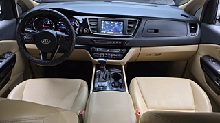KIA CARNIVAL 2017