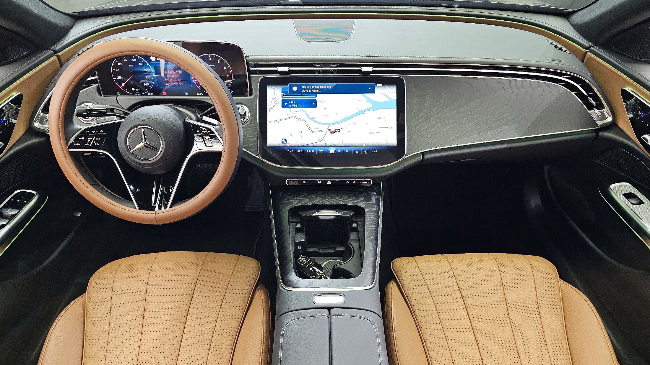 MERCEDES BENZ E-CLASS W214 2024