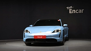 PORSCHE TAYCAN 2021