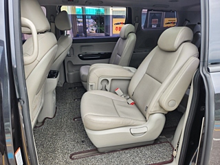 KIA CARNIVAL 2018