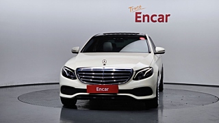 MERCEDES BENZ E-CLASS W213 2017
