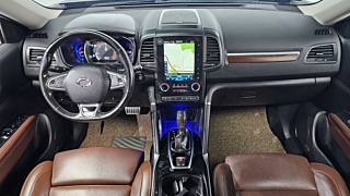 SAMSUNG QM6 2020