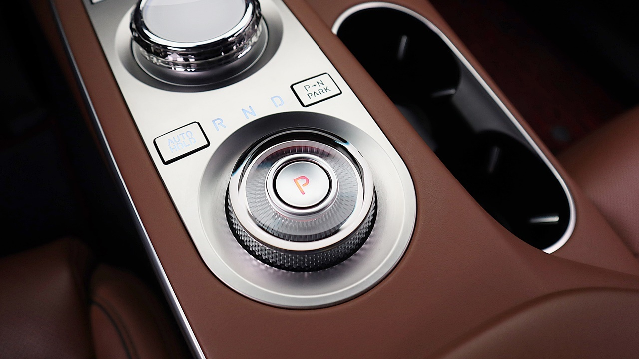 GENESIS GV70 2022