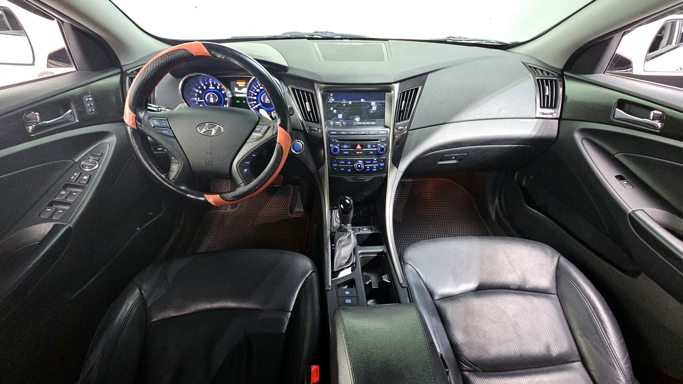 HYUNDAI SONATA THE BRILLIANT 2012
