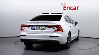 VOLVO S60 2022