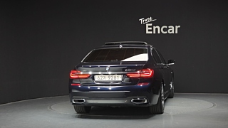 BMW 7-SERIES G11 2017