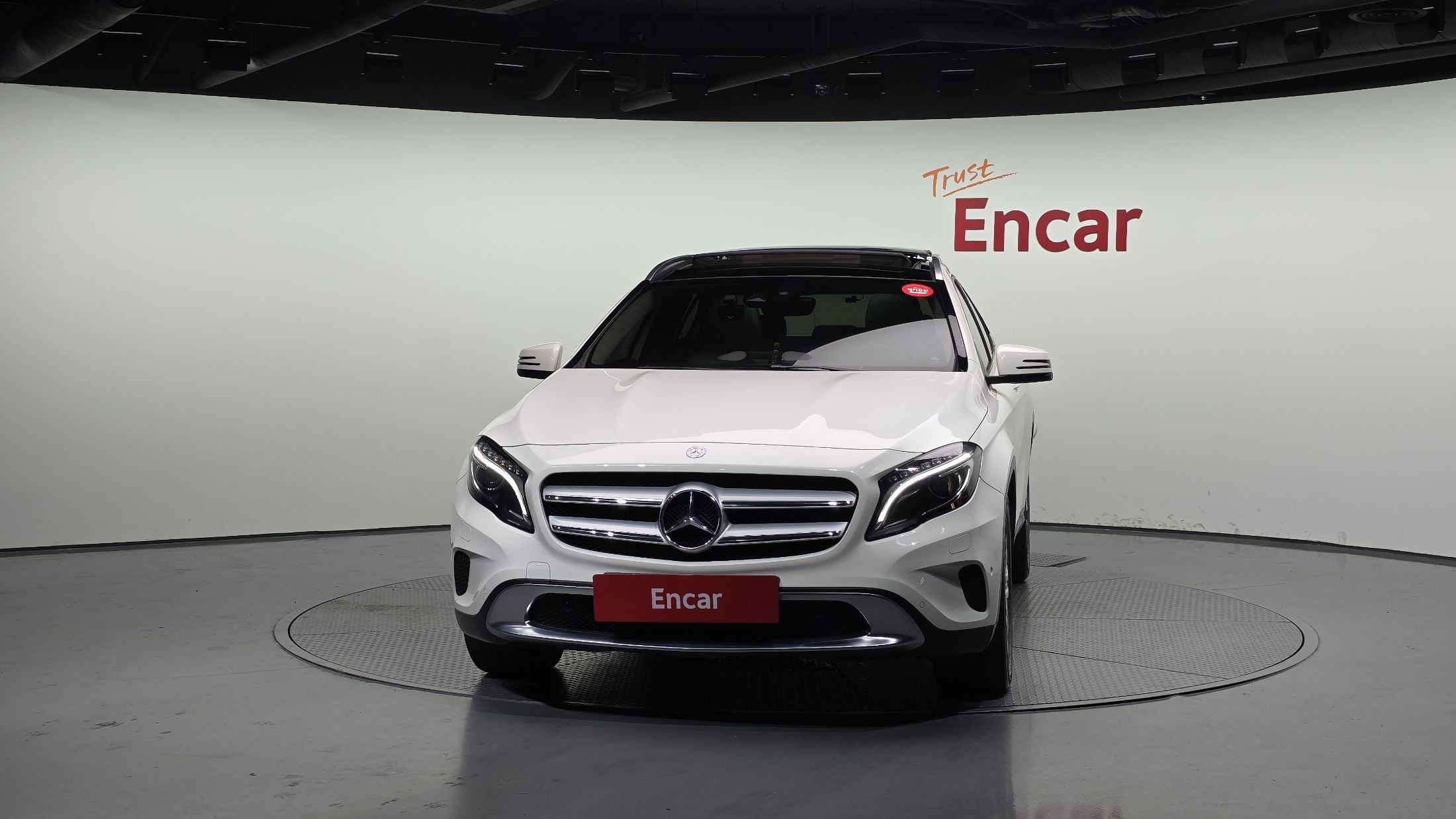 MERCEDES BENZ GLA-CLASS X156 2016