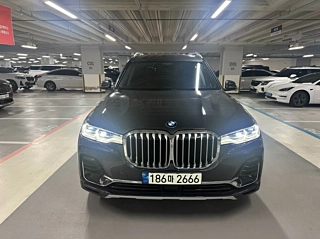 BMW X7 G07  2021