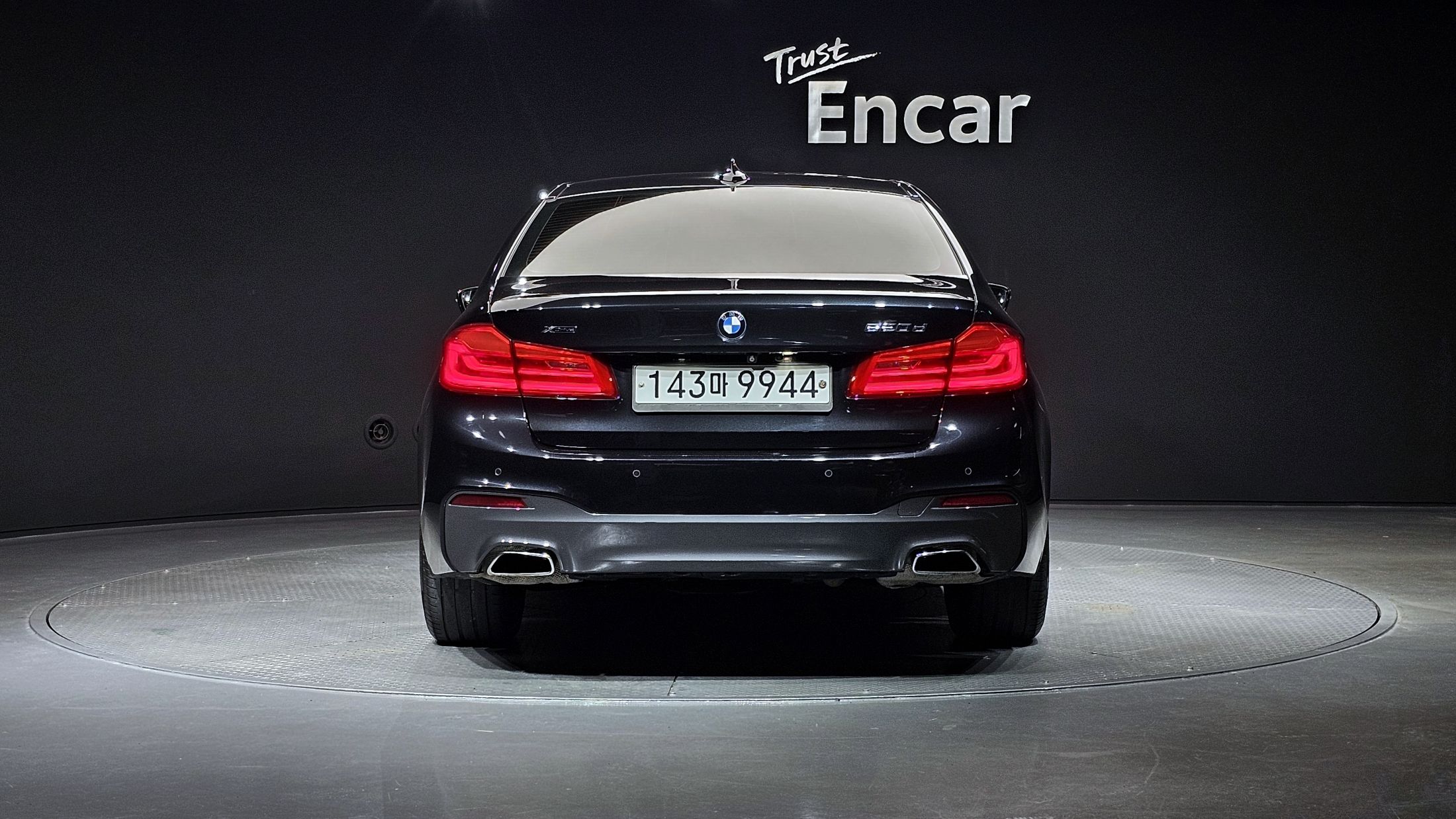 BMW 5-SERIES G30 2017