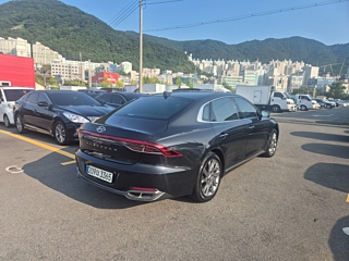 HYUNDAI GRANDEUR IG HYBRID 2021