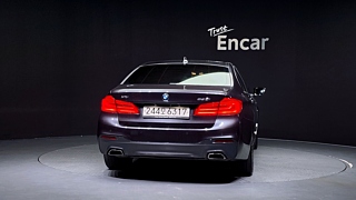 BMW 5-SERIES G30 2018