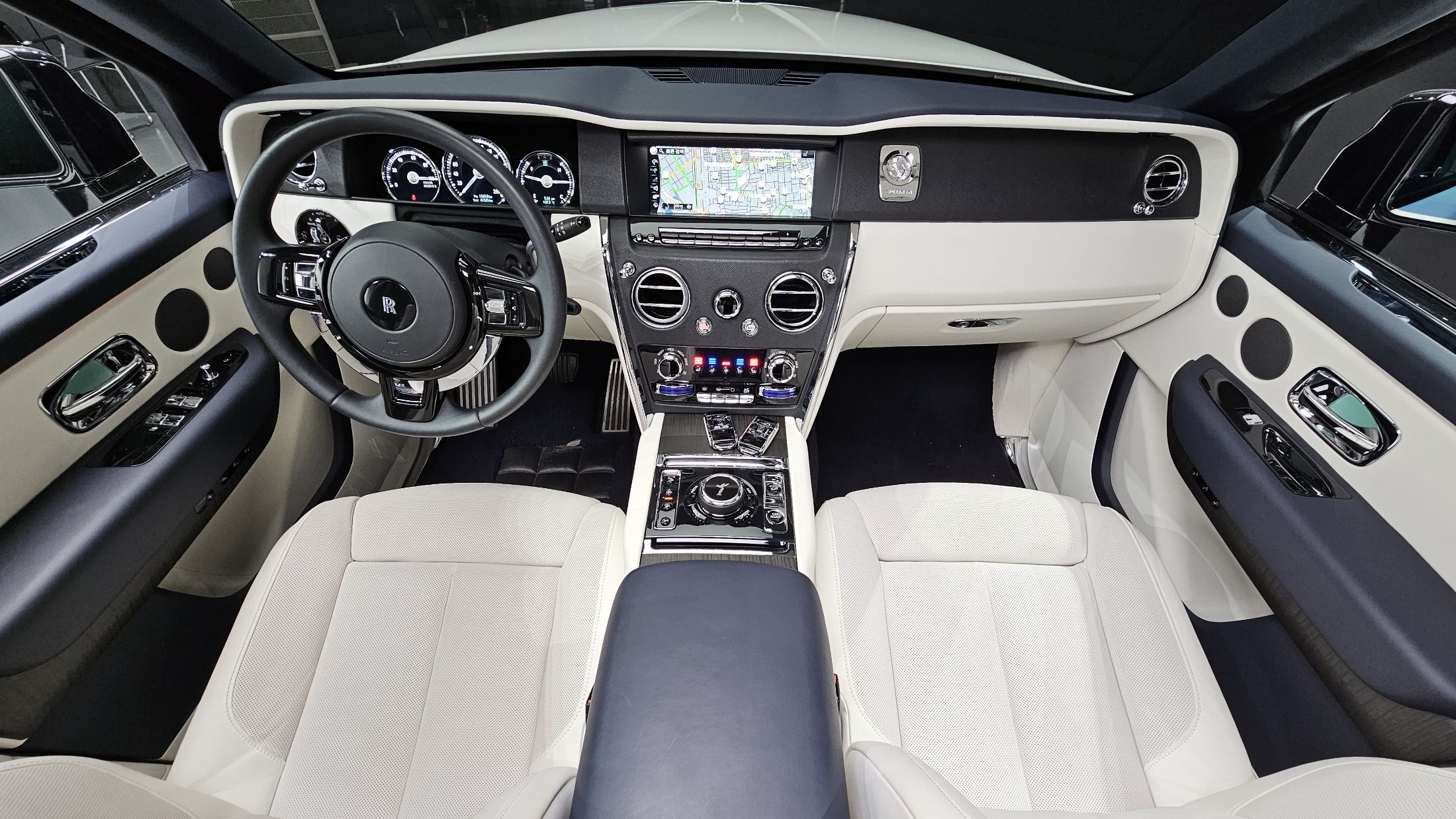 ROLLS ROYCE CULLINAN 2022
