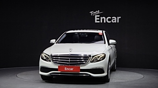 MERCEDES BENZ E-CLASS W213 2017