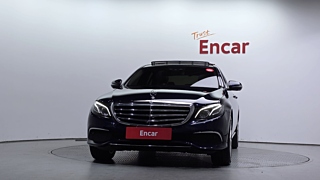 MERCEDES BENZ E-CLASS W213 2019