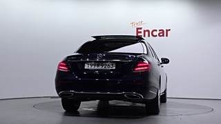 MERCEDES BENZ E-CLASS W213 2019
