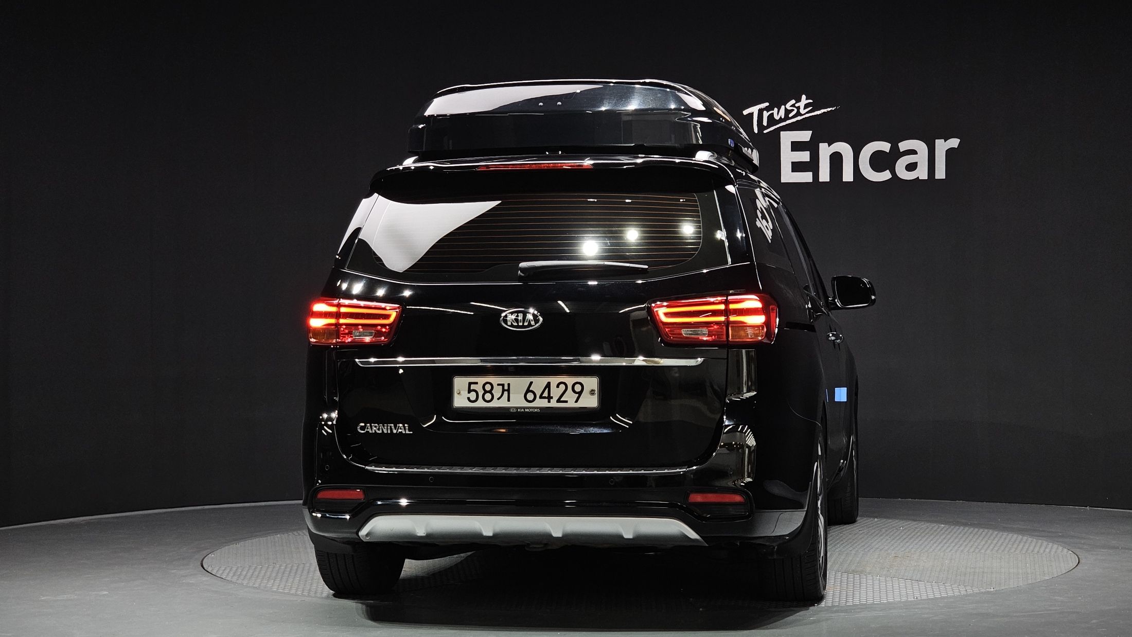 KIA CARNIVAL 2019