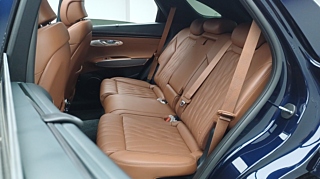 GENESIS GV70 2023