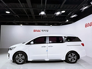 KIA CARNIVAL 2020