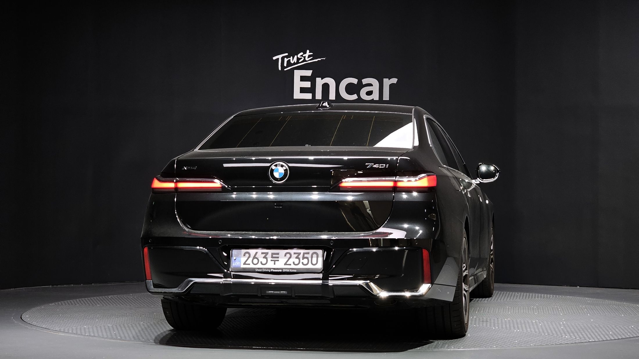 BMW 7-SERIES G70 2024