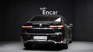 BMW 7-SERIES G70 2024