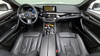 BMW 5-SERIES G30 2019