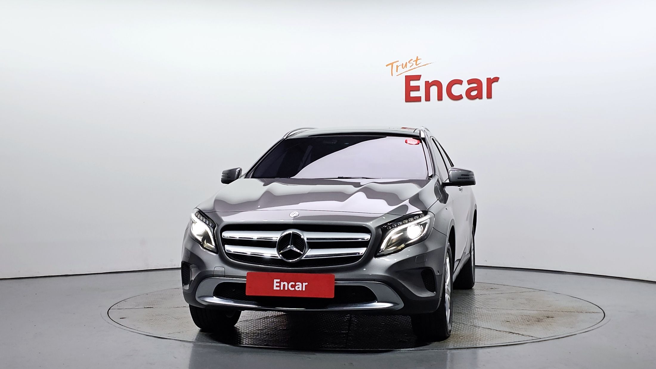 MERCEDES BENZ GLA-CLASS X156 2017