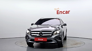MERCEDES BENZ GLA-CLASS X156 2017
