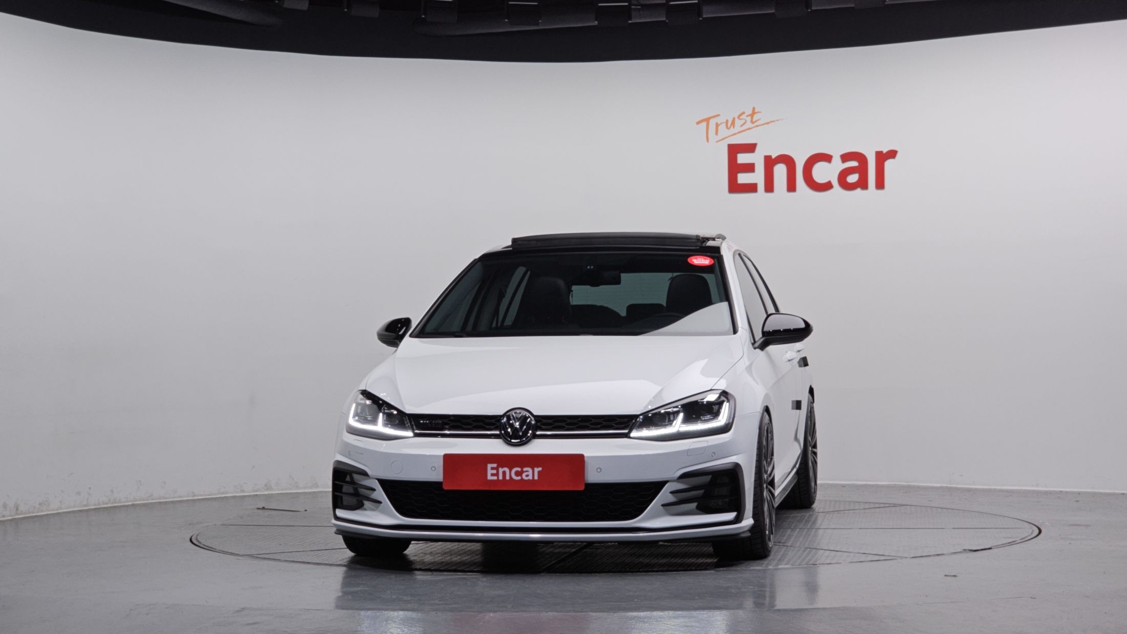 VOLKSWAGEN GOLF 2014