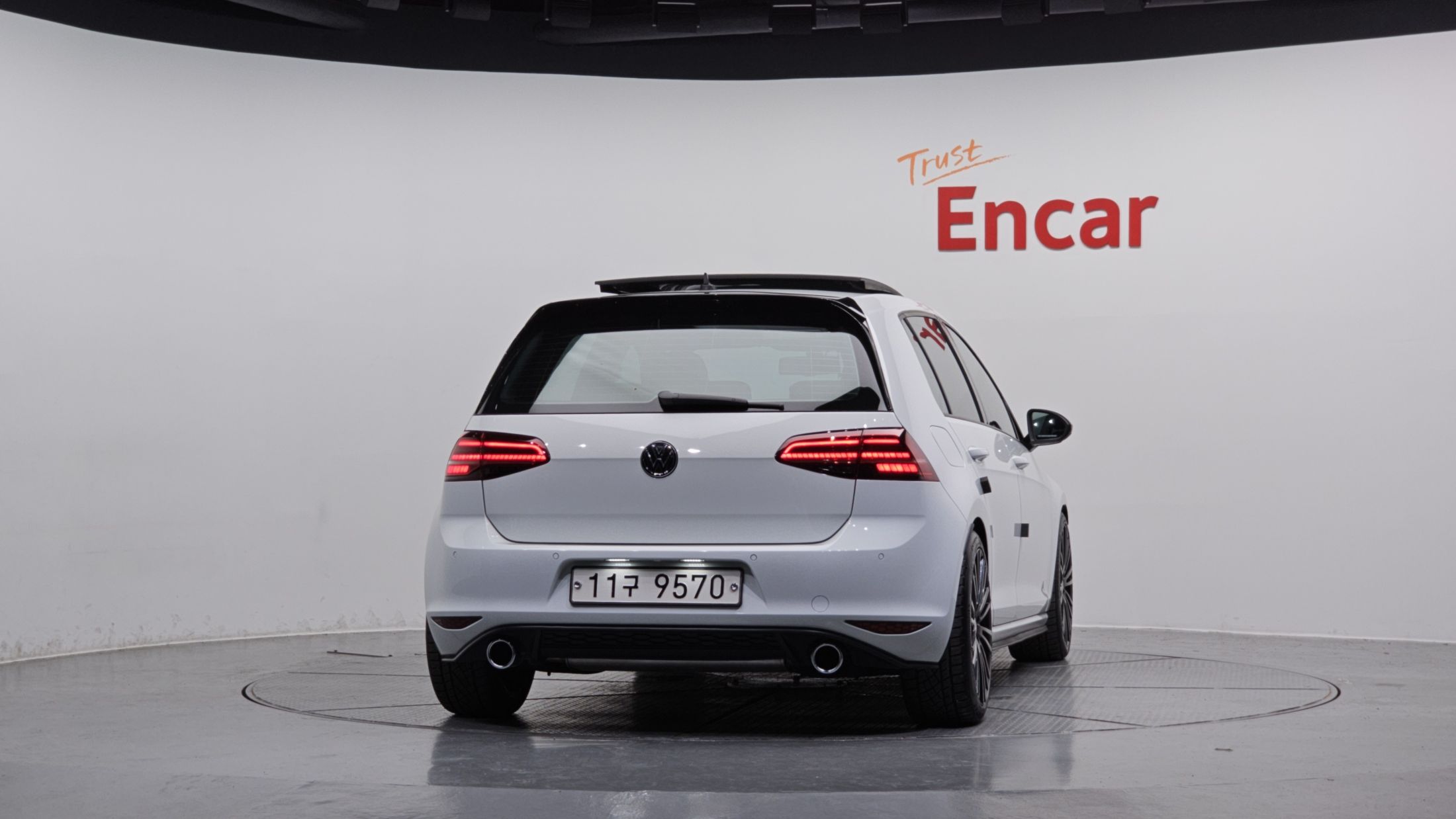 VOLKSWAGEN GOLF 2014