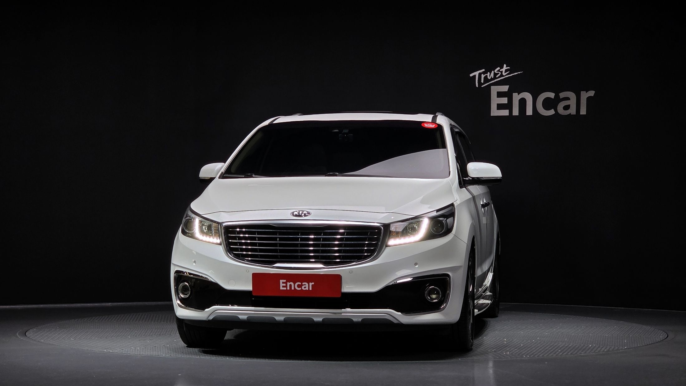 KIA CARNIVAL 2016