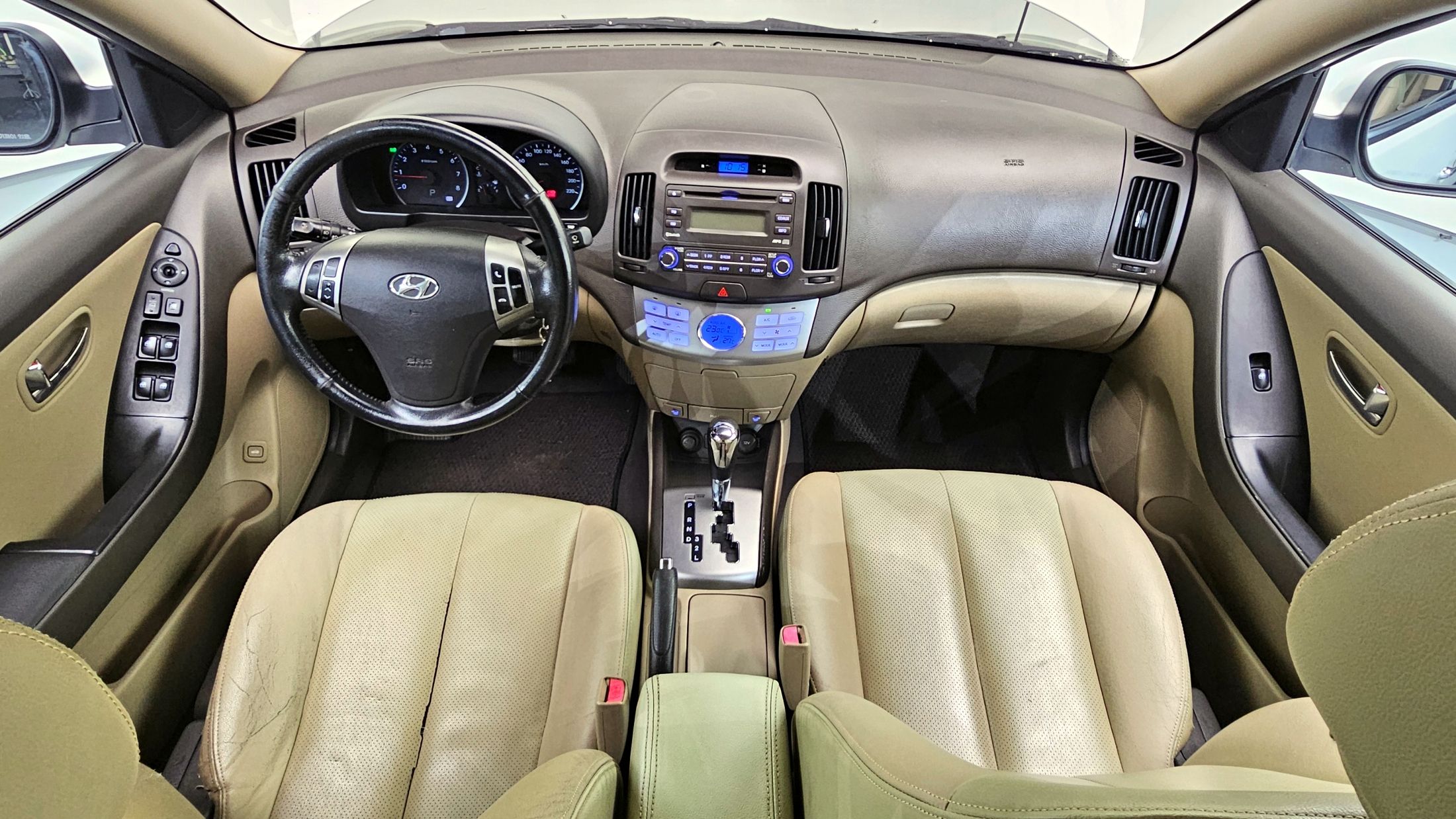 HYUNDAI AVANTE HD 2010