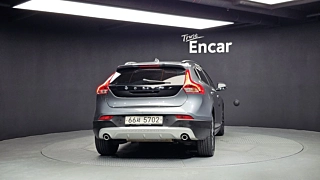 VOLVO V40 CROSS COUNTRY  D3 2018