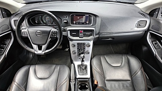 VOLVO V40 CROSS COUNTRY  D3 2018