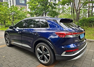 AUDI Q4 E-TRON F4 2023
