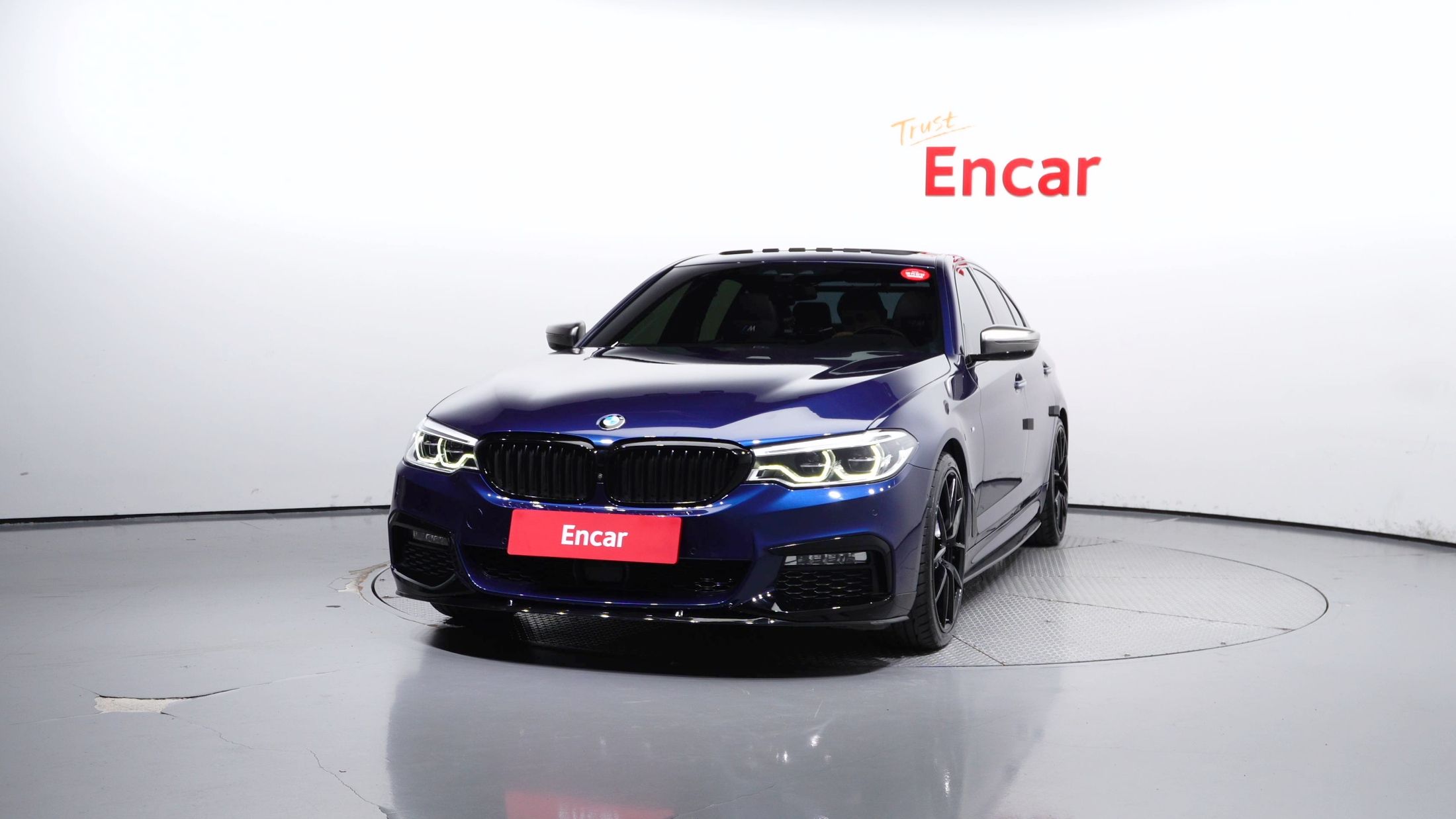 BMW 5-SERIES G30 2017