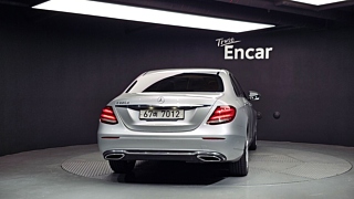 MERCEDES BENZ E-CLASS W213 2016