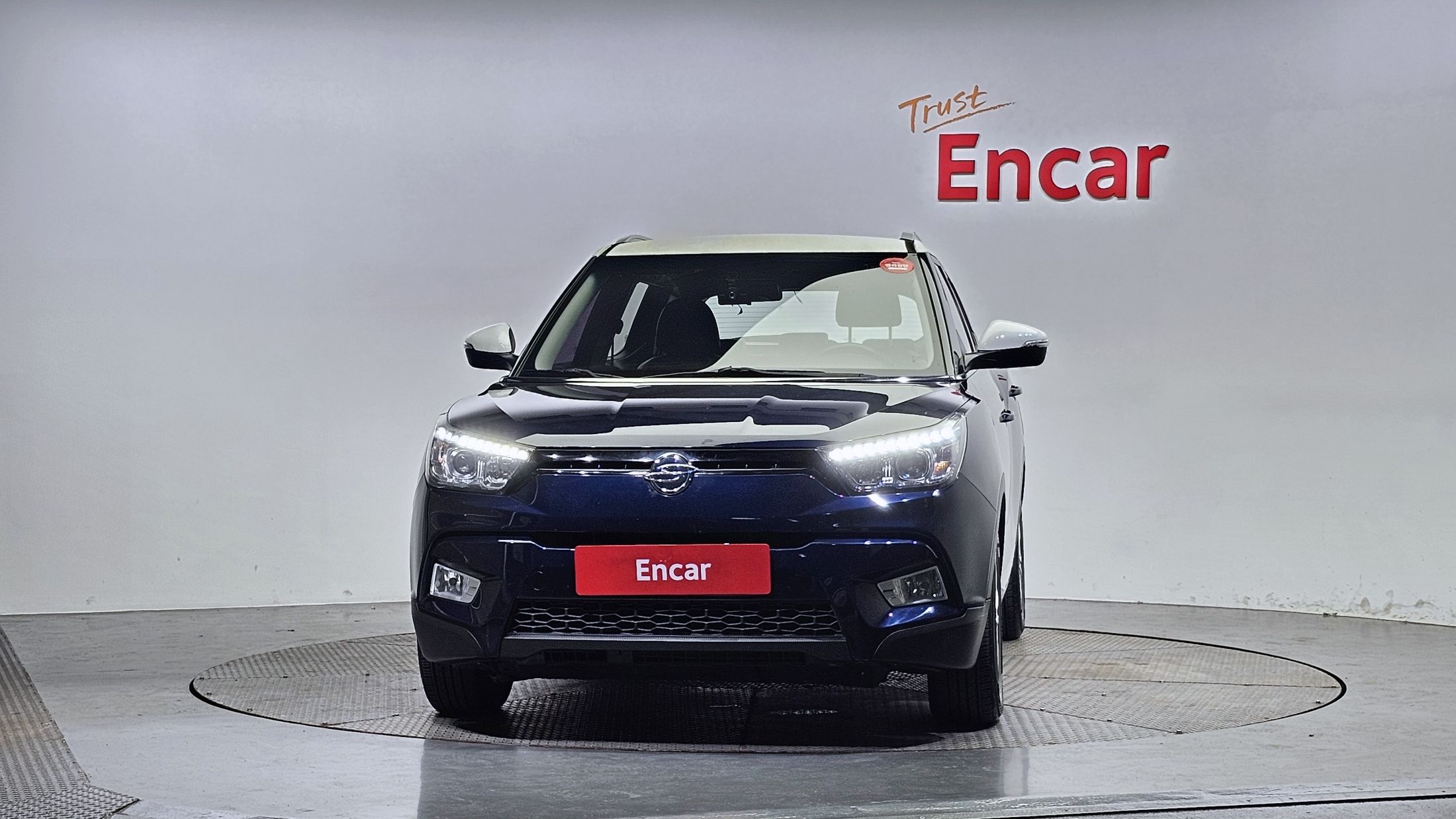 SSANGYONG TIVOLI 2015