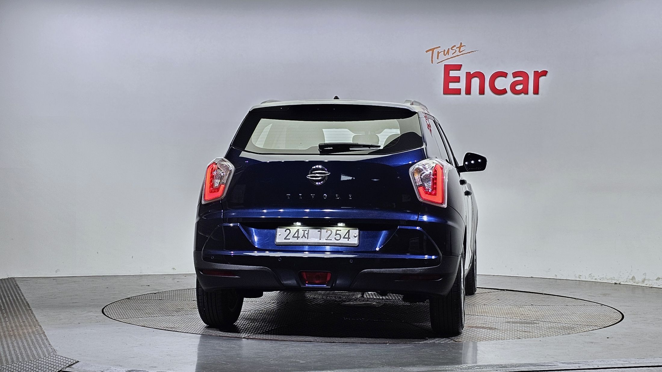 SSANGYONG TIVOLI 2015
