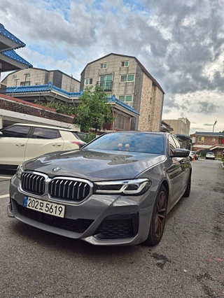 BMW 5-SERIES G30 520i M Sport 2022