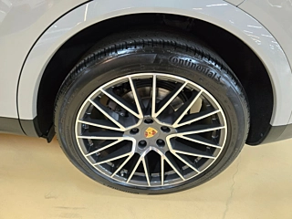 PORSCHE CAYENNE PO536 2021