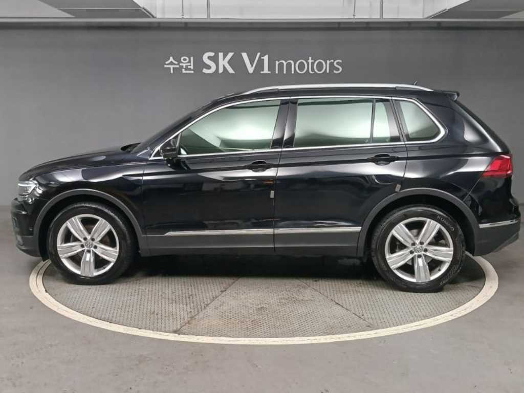 VOLKSWAGEN TIGUAN 2020