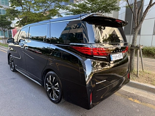 TOYOTA ALPHARD  4 GENERATION AWD 2025
