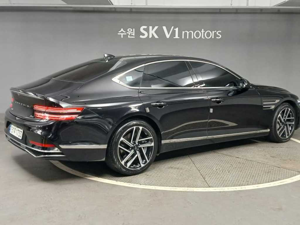 GENESIS G80 RG3 2024