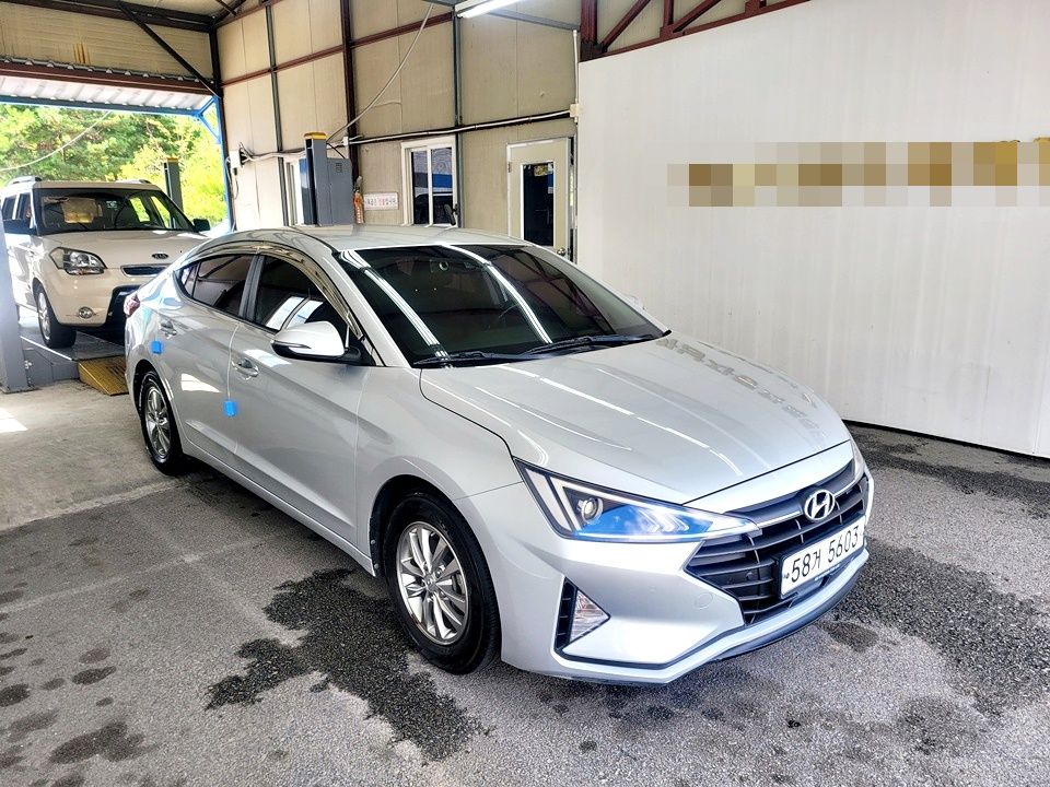HYUNDAI AVANTE AD 2018