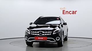 MERCEDES BENZ GLA-CLASS X156 2019