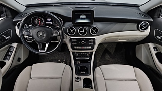 MERCEDES BENZ GLA-CLASS X156 2019
